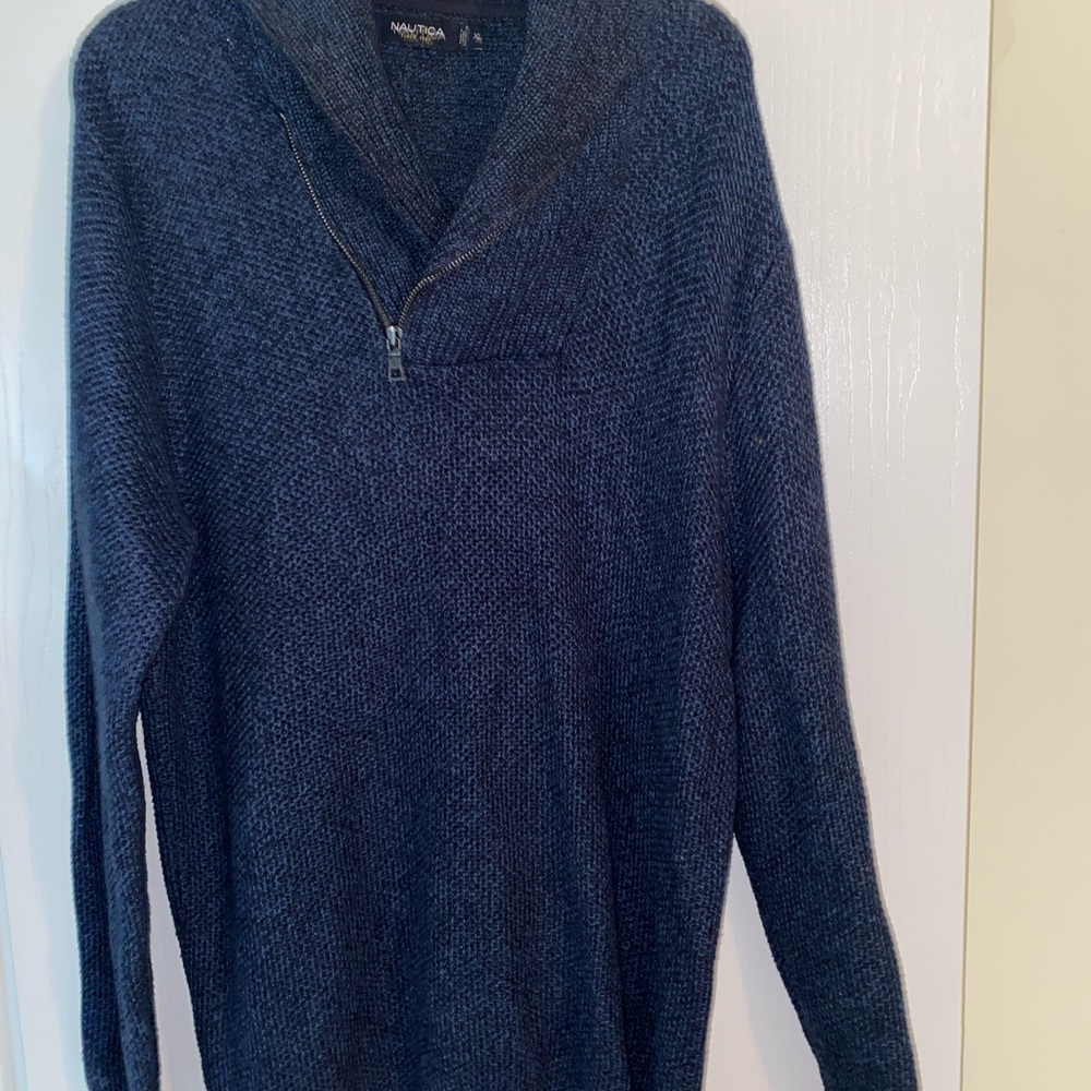 Nautica size do blue sweater